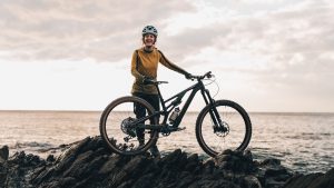 Read more about the article Die schönsten Mountainbike Reisen 2023 (für alle Level): Claudi Wolf von Bucketride