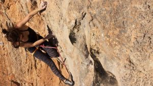 Read more about the article Warum sind Vorbilder beim Klettern wichtig? Anna Wenzel – Felsheld*innen Festival